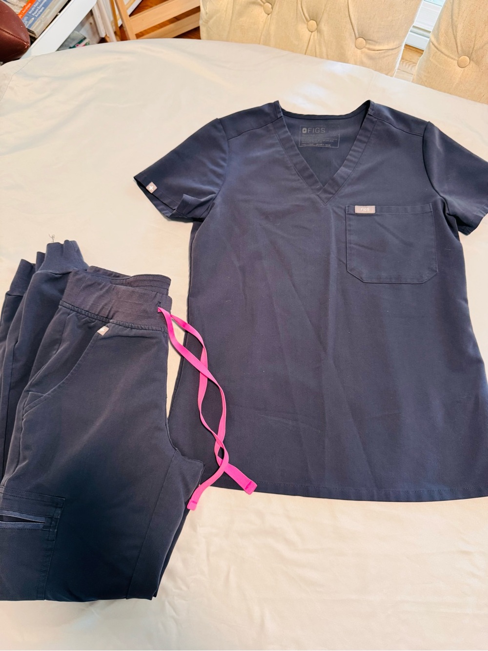 FIGS XXS Nights sky Catarina Scrub top and XXS Zamora joggers Pants & Top Set
